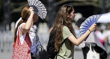 Uzmanlardan Kritik Uyarı: Aşırı Sıcaklarda Dışarı Çıkmayın! Bu Gruplar Daha Fazla Risk Altında