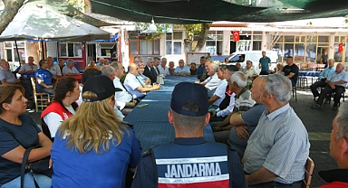 Vali İsmail Ustaoğlu, Erdek Karşıyaka Mahallesi’nde Vatandaşlarla Buluştu