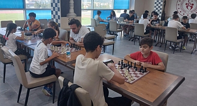 Zekânın Sahnesi Balıkesir: Satrançta Hızlı Final!