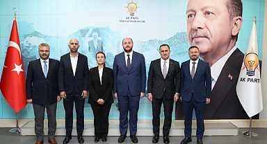 AK Parti Balıkesir'de Erdek İlçe Başkanlığı Görev Değişimi