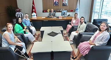 AK Parti Bandırma Kadın Kolları’ndan Rektör Prof. Dr. İsmail Boz’a Nezaket Ziyareti