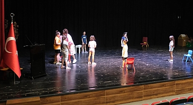 Altıeylül Belediyesi’nin Yaratıcı Drama Atölyesi Çocukların Gelişimine Katkı Sağlıyor