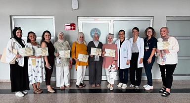 Anne Adaylarına Güvenli Eğitim: BAÜN Gebe Okulu Mezunlarını Verdi