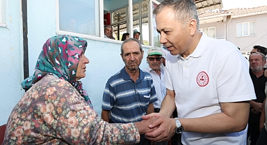 Bakan Yerlikaya Sındırgı Deprem Bölgesinde: “Can Kaybımız Yok, Tespit Çalışmaları Sürüyor”