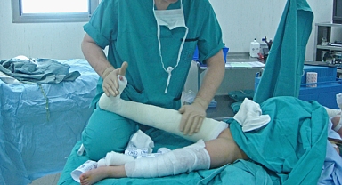 Balıkesir Atatürk Şehir Hastanesi’nde “Alçı Tel Uygulaması Sonrası Yara Bakımı” Eğitimi