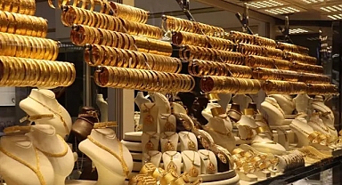 Balıkesir’de Kuyumcuda Hırsızlık Girişimi: İki Kadın Suçüstü Yakalandı