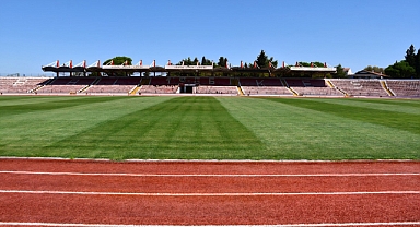 Balıkesir’de Öğrenci Yurdu ve Atatürk Stadyumunda Çalışmalar Yerinde İncelendi
