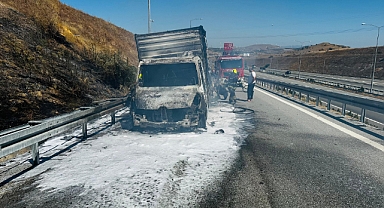 Balıkesir’de Otobanda Araç Yangını