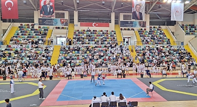 Balıkesir’de Taekwondo Minikler İl Seçmesi Müsabakaları Tamamlandı