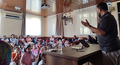 Balıkesir’de Yaz Kur’an Kursu Öğrencilerine ve Velilere Mahremiyet, Akran Zorbalığı ve Tüketim Ahlakı Seminerleri