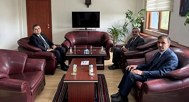 Balıkesir İl Müftüsü Hasan Hayri Yaşar, İvrindi Kaymakamı Faruk Atar’ı Ziyaret Etti