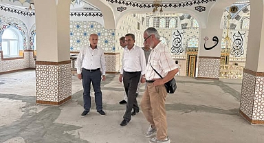 Balıkesir İl Müftüsü Hasan Hayri Yaşar, Kuvay-i Milliye Camii İnşaatını Ziyaret Etti