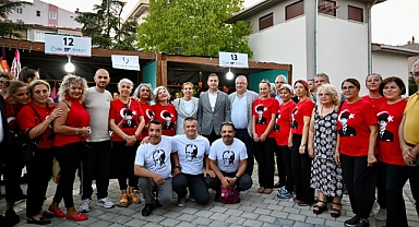 “Balıkesir’in Üreten Kadınları El Sanatlarıyla Edremit’te Buluştu”