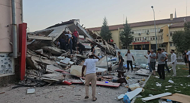 Balıkesir Sındırgı'da Deprem ve Sonrası: Bölgedeki Panik ve Yardım Çalışmaları