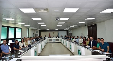 Balıkesir Üniversitesi Danışma Kurulu İlk Toplantısını Gerçekleştirdi: Üniversite ve Şehir Arasında Stratejik Köprü Kuruldu