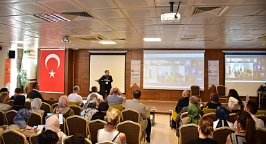 Balıkesir Üniversitesi Ev Sahipliğinde ICETOL 2025 Başladı: Uluslararası Eğitim Teknolojileri Akademik Platformu Ayvalık Cunda’da Kuruldu