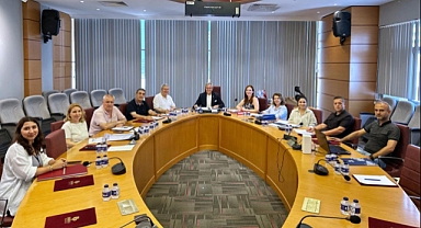 Bandırma Belediyesi'nden Haftalık Encümen Toplantısı: Yatırımlar ve Hizmetler Masaya Yatırıldı