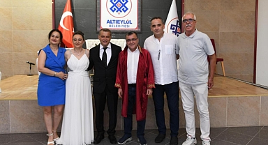 Başkan Hakan Şehirli, Nikâh Töreninde Genç Çifte Mutluluk Dileklerini İletti