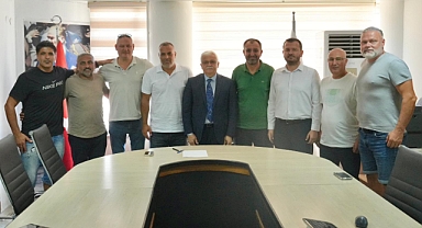 Burhaniye Belediyespor’da Yeni Dönem: Alper Yeşil Teknik Direktörlük Koltuğunda