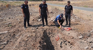 Burhaniye’de Zabıta Denetimleriyle Son Kullanma Tarihi Geçmiş Ürünler İmha Ediliyor