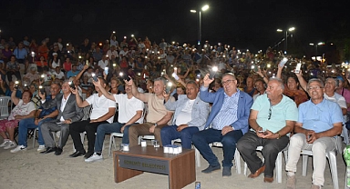 Edremit Altınkum Sahili’nde Yaz Akşamına Müzik Dolu Dokunuş