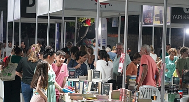 Edremit Kitap Fuarı 18 Ağustos’ta Başlıyor: Sunay Akın Onur Konuğu Olacak