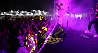 Edremit Kitap Fuarı, Grup MÖSYÖ’nün Coşkusuyla Kapandı