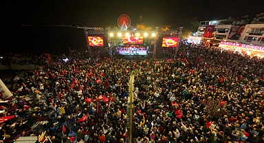 Edremit’te 30 Ağustos Zafer Bayramı 103. Yıl Coşkusu: Fener Alayı ve Buray Konseriyle Kutlanacak