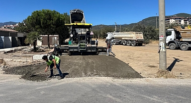 Edremit’te Kadıköy Mahallesi’nde Asfalt Öncesi PMT Serimi Başladı