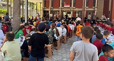 Edremit’te Yaz Kur’an Kursu Öğrencileri Geleneksel Kahvaltıda Buluştu