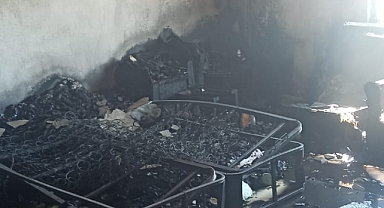 Ev Yangını Bigadiç’te Korkuttu, Ekipler Yangını Söndürdü