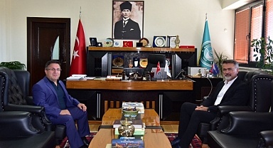 FSM Vakıf Üniversitesi Rektörü Prof. Dr. Nevzat Şimşek, Balıkesir Üniversitesi Rektörü Prof. Dr. Yücel Oğurlu’yu Ziyaret Etti