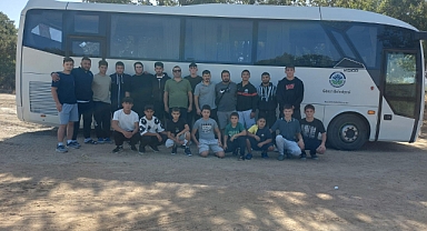 Gönenli Pehlivanlar 65. Kurtdereli Mehmet Pehlivan Yağlı Güreşlerine Katıldı