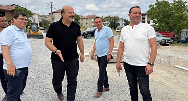 İvrindi Belediye Başkanı Önder Lapanta, Bedrettin Mahallesi'ndeki Altyapı Çalışmalarını İnceledi