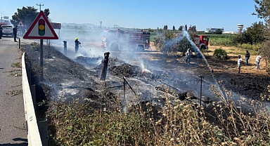 Kocaseyit Havaalanı Kavşağı’nda Çıkan Ot Yangını Kontrol Altına Alındı