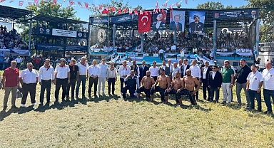 Kurtdereli Mehmet Pehlivan Yağlı Güreşleri Büyük Coşkuyla Gerçekleşti