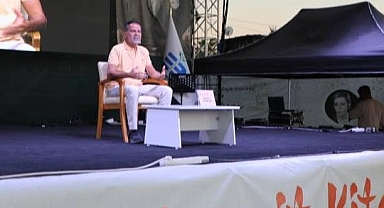 Nasuh Mahruki, Edremit’te Toplumsal Dayanışmayı Anlattı