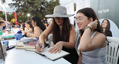 Paranormal Hikâyelerin Yazarı Işıl Işık Edremit’te