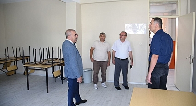 Sındırgı’da Deprem Sonrası Okullarda Güvenlik İncelemeleri Yapıldı