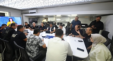 Sındırgı Depremi Sonrası Hasar Tespit ve İhtiyaç Analizi AFAD Mobil Koordinasyon Tırında Değerlendirildi