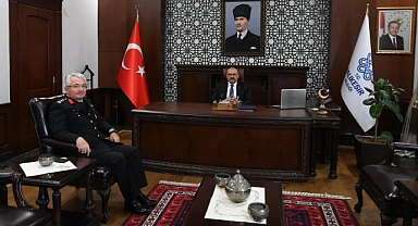Tümgeneral Nurettin Alkan’dan Balıkesir Valisi Ustaoğlu’na Veda Ziyareti