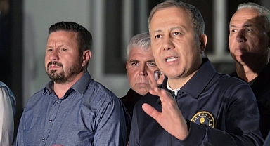 Yerlikaya Sındırgı’da: “Tüm Devlet Burada, Yaralar Hızla Sarılacak”