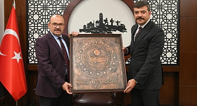 Ayvalık Cumhuriyet Başsavcısı Mehmet Fatih Acemoğlu’ndan Vali Ustaoğlu’na Ziyaret