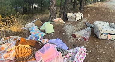 Ayvalık’ta Tarihi Sokakları Kirletenlere Ağır Cezalar