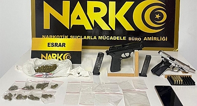 Ayvalık’ta Uyuşturucu ve Silah Ele Geçirildi, 2 Şahıs Tutuklandı