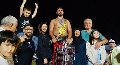 Balıkesir Büyükşehir Belediyespor Sporcuları 673. Elmalı Yağlı Güreşleri’nde Zaferle Döndü