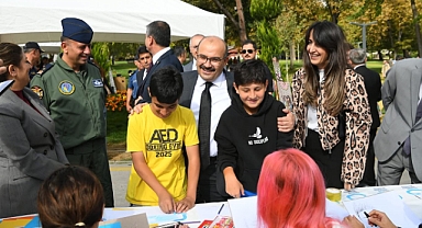 Balıkesir’de 2025 Aile Yılı Kapsamında Büyük Aile Şenliği Düzenlendi