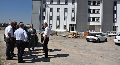 Balıkesir’de Eğitim Yatırımları Sürüyor: Turgut Solak Fen Lisesi’nin Yeni Binası Yükseliyor