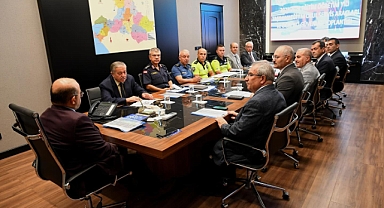 Balıkesir’de Taşımalı Eğitim Servis Güvenliği Toplantısı Vali Ustaoğlu Başkanlığında Yapıldı