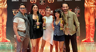 Balıkesirli Oyuncu Mine Yıldız'a Sadri Alışık'tan Büyük Onur